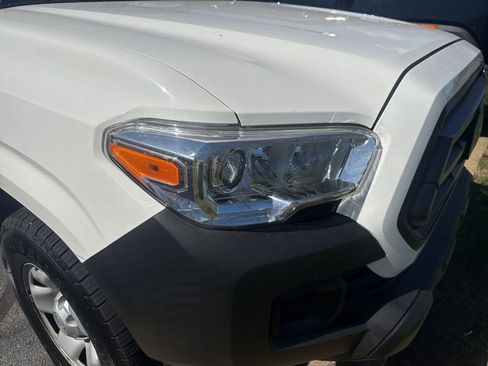 Used 2021 Toyota Tacoma SR image 4