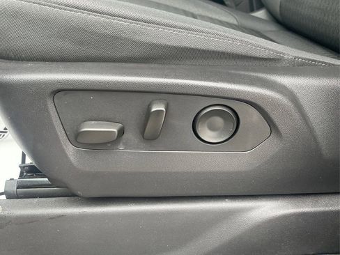 Used 2024 Chevrolet Silverado 1500 Custom Trail Boss w/ Dark Appearance Package image 19