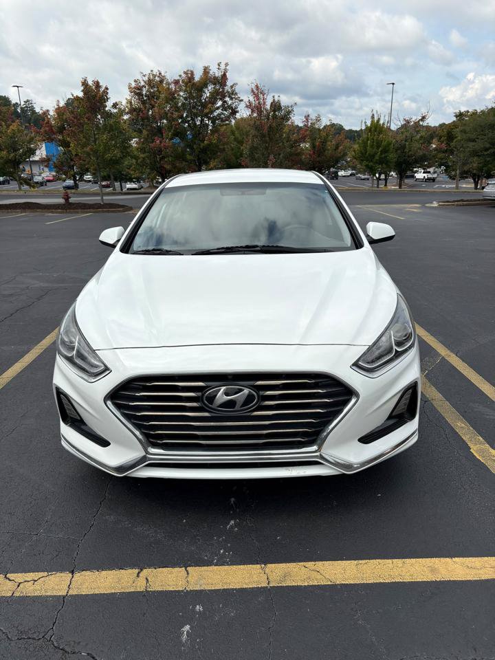 Used 2019 Hyundai Sonata SE FWD image 2