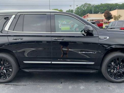 Certified 2024 GMC Yukon Denali w/ Advanced Technology Package AWD/4WD image 9