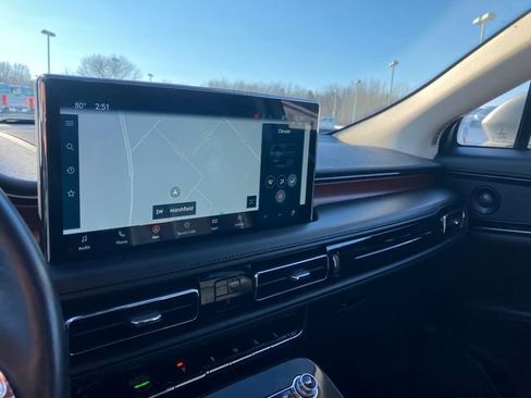 Used 2023 Lincoln Nautilus Reserve w/ Equipment Group 201A image 13