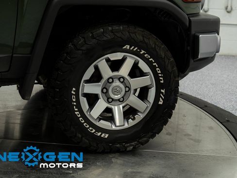 Used 2014 Toyota FJ Cruiser 4WD image 44