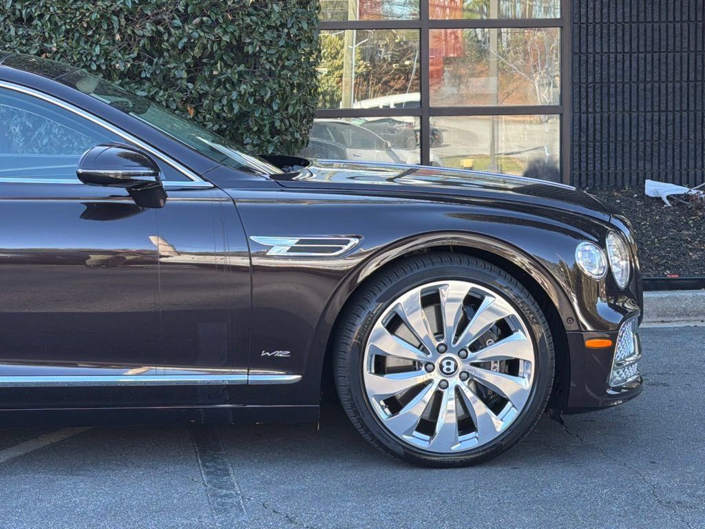 Used 2021 Bentley Flying Spur W12 AWD/4WD image 23