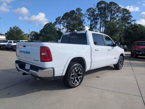Certified 2025 RAM 1500 Laramie AWD/4WD image 3