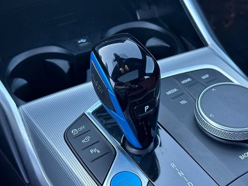 Certified 2023 BMW i4 eDrive35 w/ Premium Package image 24