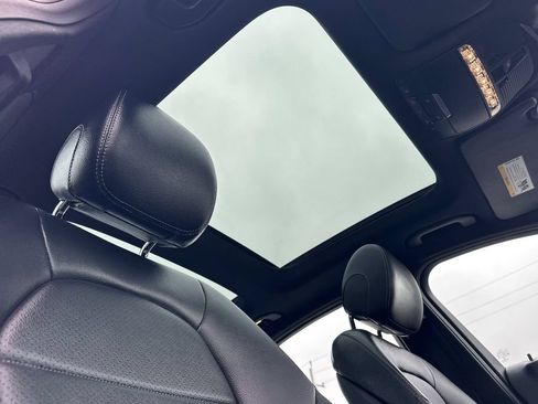 Used 2016 Mercedes-Benz C 300 Sedan image 17