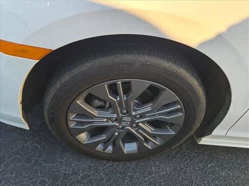 Used 2025 Honda Odyssey Touring image 14