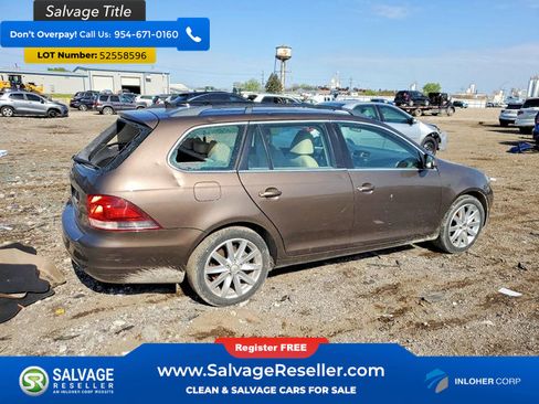 Used 2011 Volkswagen Jetta TDI w/ Premium Pkg FWD image 4