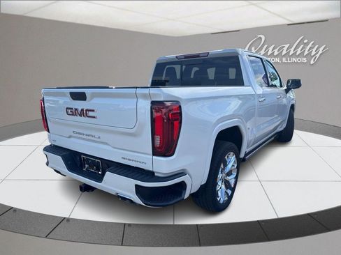 Used 2022 GMC Sierra 1500 Denali w/ Denali Premium Package AWD/4WD image 4