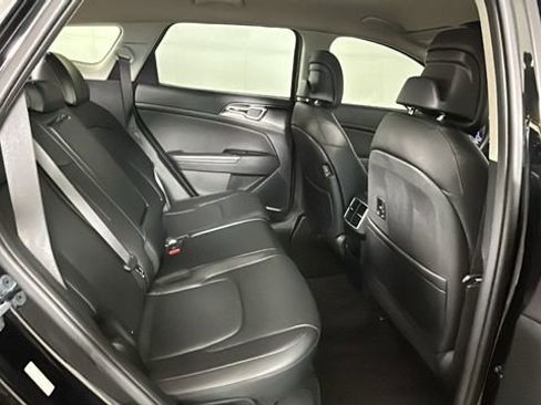 Used 2024 Kia Sportage EX AWD/4WD image 29