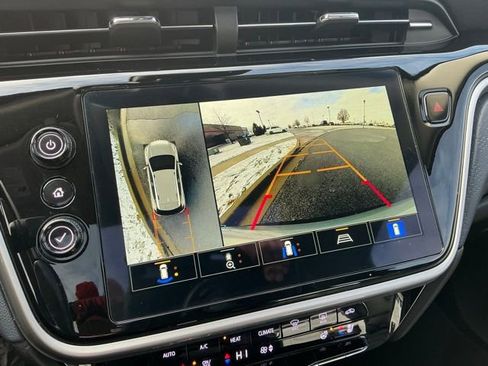 Used 2022 Chevrolet Bolt EUV Premier w/ Sun & Sound Package image 33