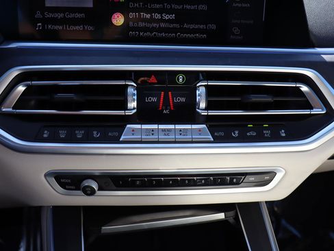 Certified 2023 BMW X5 xDrive45e w/ Executive Package image 22