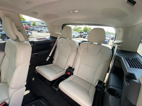 Used 2023 Volvo XC90 B6 Plus w/ Protection Package Premier AWD/4WD image 25