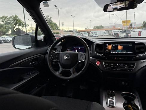 Used 2021 Honda Passport Sport image 21
