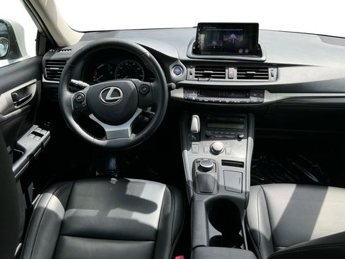 Used 2014 Lexus CT 200h FWD image 14