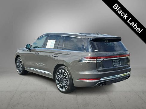 Used 2020 Lincoln Aviator Black Label w/ Class IV Trailer Tow Package AWD/4WD image 6