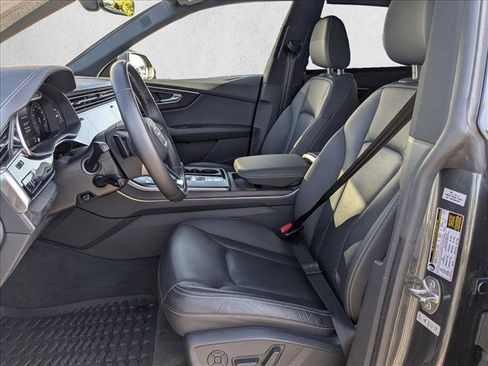 Used 2019 Audi Q8 Prestige AWD/4WD image 17