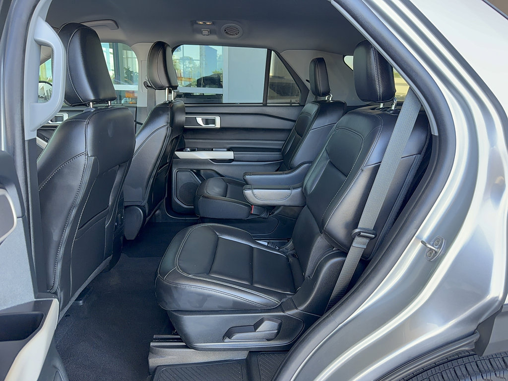 Certified 2023 Ford Explorer XLT w/ Equipment Group 202A RWD image 12