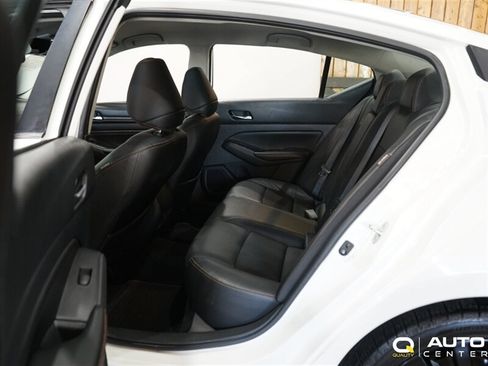 Used 2019 Nissan Altima 2.5 SR FWD image 27