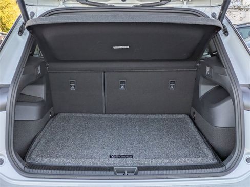 Certified 2026 Volkswagen Tiguan SEL R-Line image 13