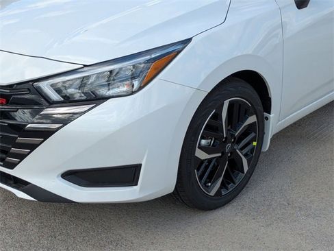 New 2025 Nissan Versa SR w/ Trunk Package image 9