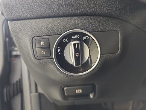 Used 2018 Mercedes-Benz GLA 250 image 29