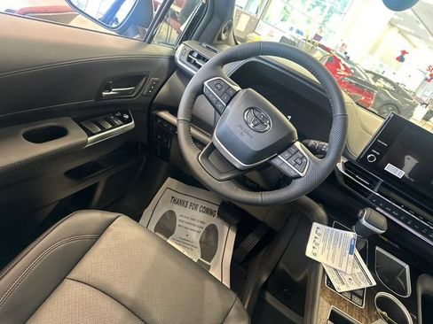 New 2026 Toyota Sienna Platinum AWD/4WD image 14