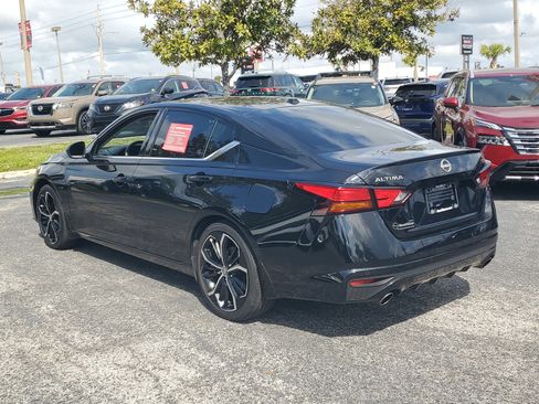 Certified 2024 Nissan Altima 2.5 SR image 7