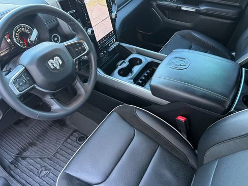 Used 2024 RAM 1500 Laramie AWD/4WD image 11