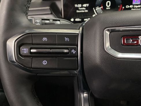 Used 2025 GMC Acadia Elevation image 20