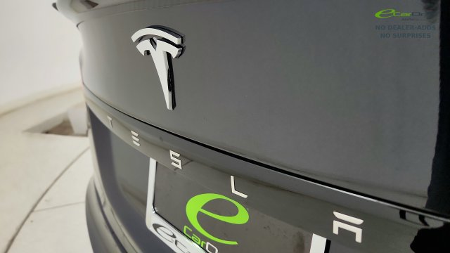 Used 2024 Tesla Model S AWD/4WD image 30