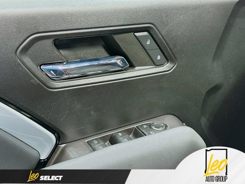 Used 2023 Chevrolet Colorado Z71 w/ Z71 Convenience Package 2 AWD/4WD image 22