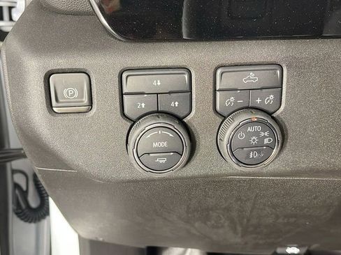 New 2025 Chevrolet Silverado 2500 LT w/ Convenience Package image 38