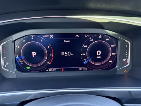 Used 2019 Volkswagen Tiguan SEL Premium w/ 3rd Row Seat Package image 32