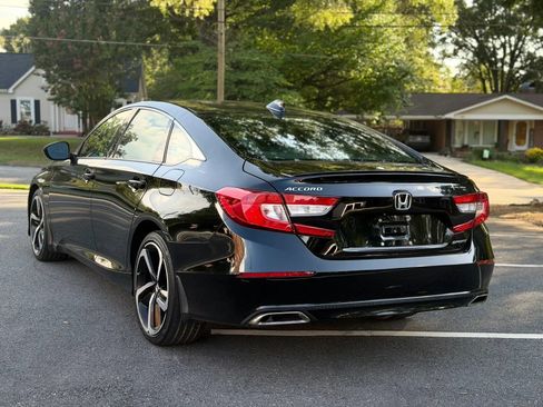 Used 2019 Honda Accord Sport image 4