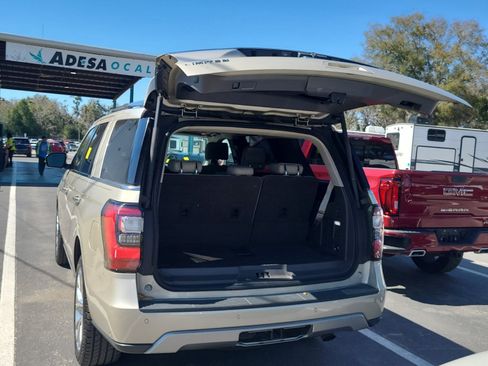 Used 2018 Ford Expedition Limited w/ Equipment Group 302A image 10