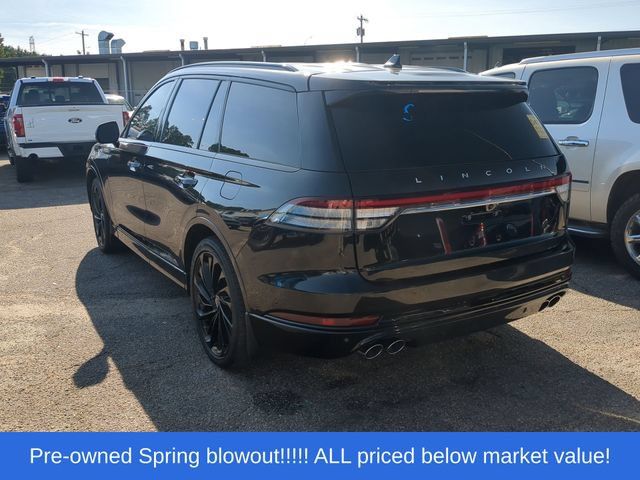 Used 2024 Lincoln Aviator Reserve w/ Equipment Group 201A RWD image 3