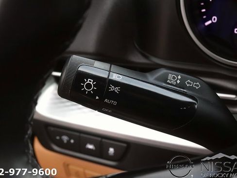 Used 2024 Kia Carnival LX image 26