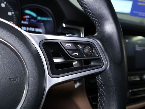 Used 2019 Porsche Macan image 22