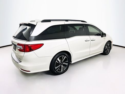 Used 2018 Honda Odyssey Elite image 9