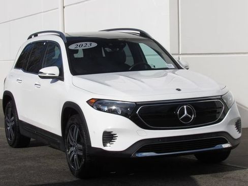 Used 2023 Mercedes-Benz EQB 300 4MATIC image 2