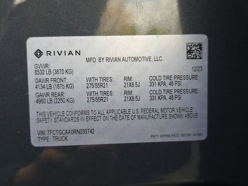 Used 2024 Rivian R1T Adventure image 58