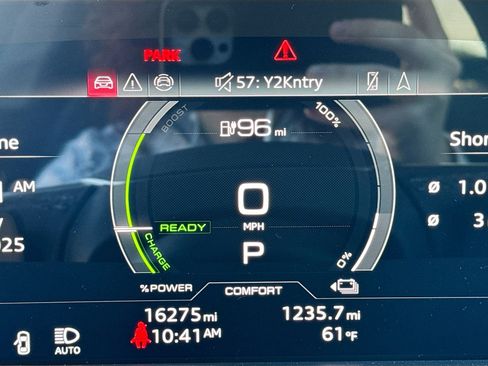 Certified 2024 Audi Q8 e-tron Premium Plus w/ Premium Plus Package image 41