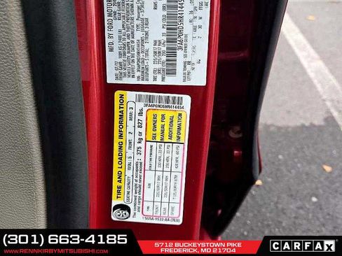 Used 2017 Ford Fusion SE w/ Fusion SE Technology Package image 28