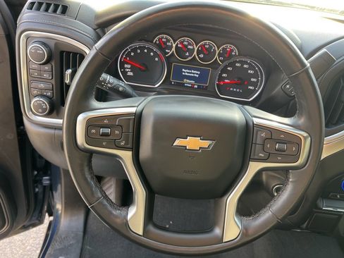 Used 2022 Chevrolet Silverado 1500 LT image 13