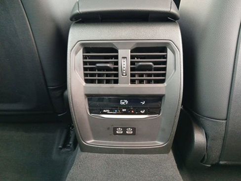 New 2026 BMW 330i Sedan w/ M Sport Package image 15