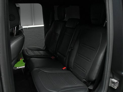 Used 2020 Mercedes-Benz G 550 w/ G Manufaktur Interior Package image 34