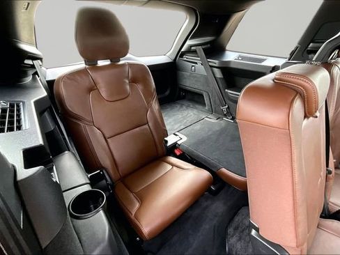Used 2023 Volvo XC90 B6 Ultimate image 30