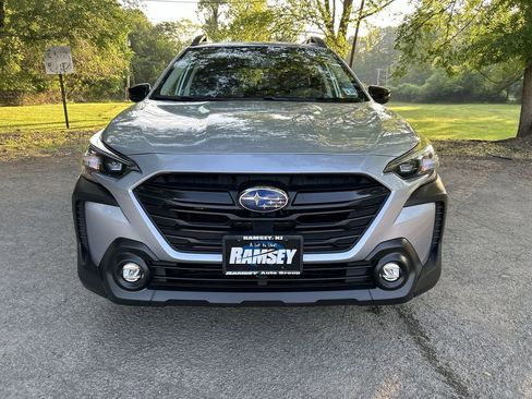 Certified 2023 Subaru Outback Onyx Edition XT AWD/4WD image 3