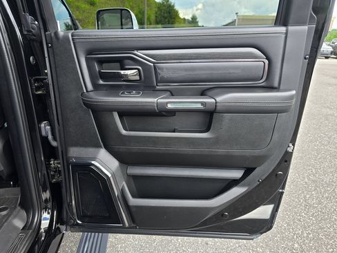 Used 2022 RAM 2500 Limited AWD/4WD image 47